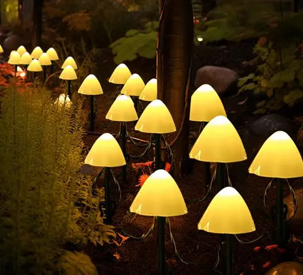 Nouveaux produits de Landsign, lampes solaires au sol à décoration de guirlande de champignons à LED.