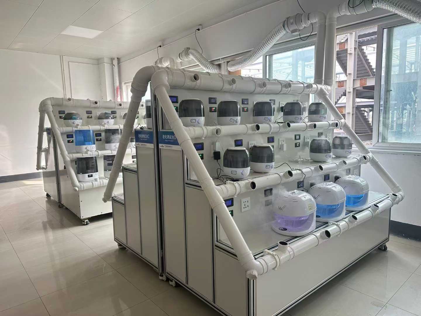 Que dois-je faire si l'humidificateur ne pulvérise pas de brume ?